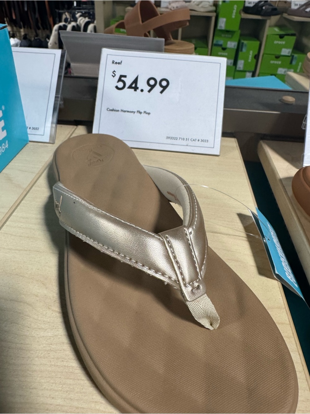 Reef Women's Cushion Flip Sandal - Champagne Gold Straps